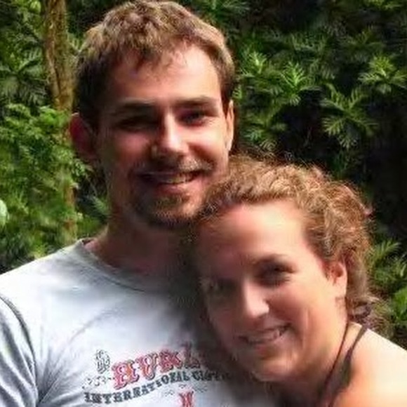 Meet your Posher, Sarah - Picture 1 of 1